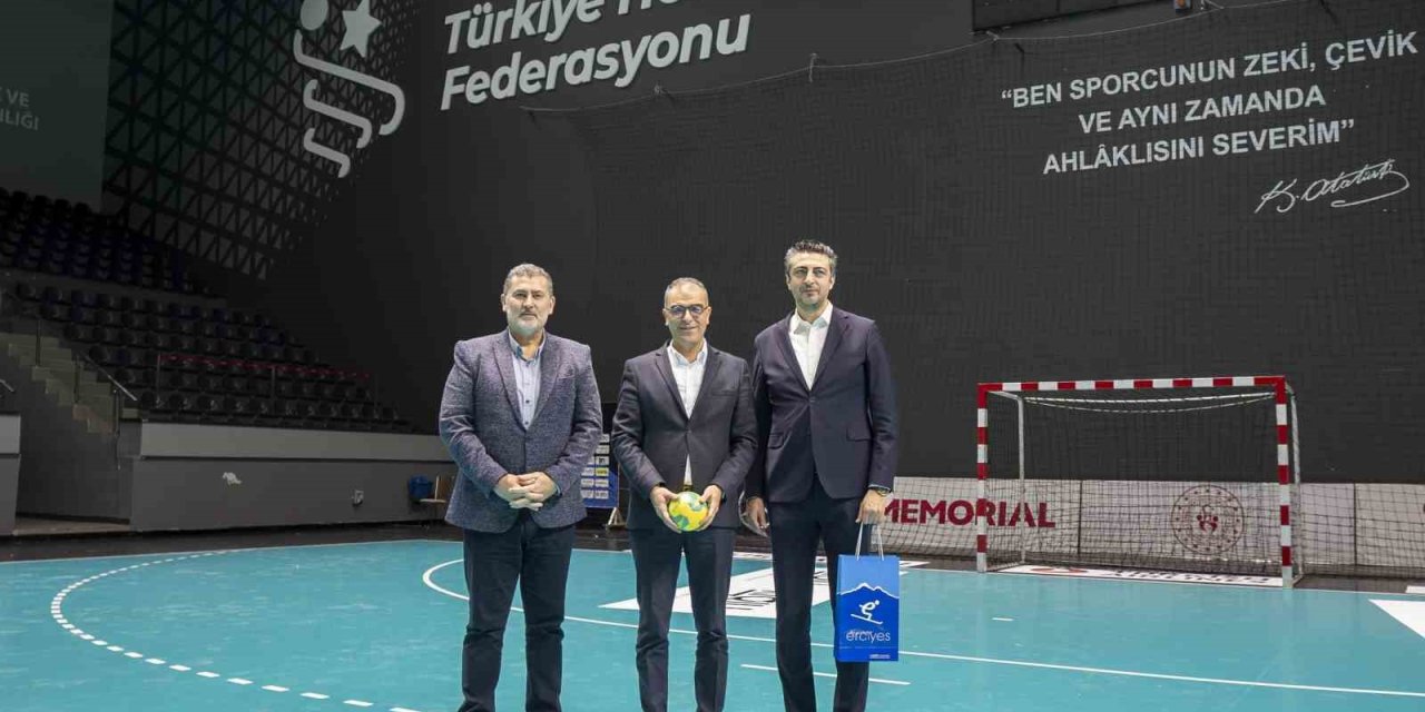 Erciyes’te Kar Hentbolu Heyecanı İle Türkiye’de Bir İlk Daha Yaşanacak