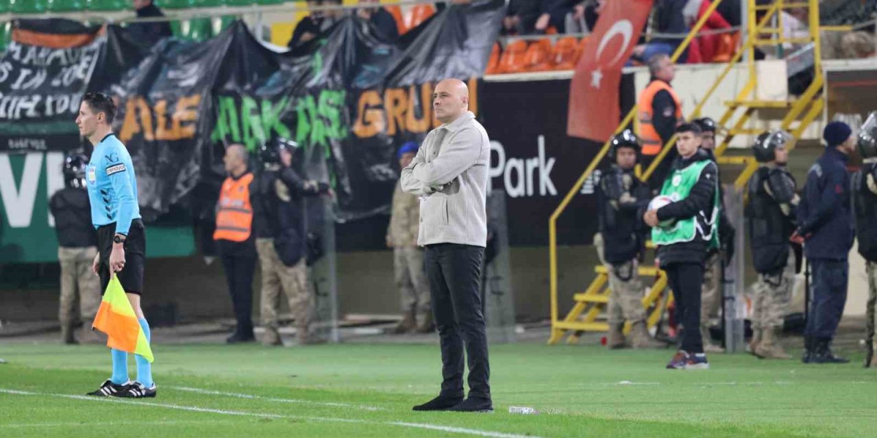 Trendyol Süper Lig: Alanyaspor: 1 - Konyaspor: 0 (ilk Yarı)