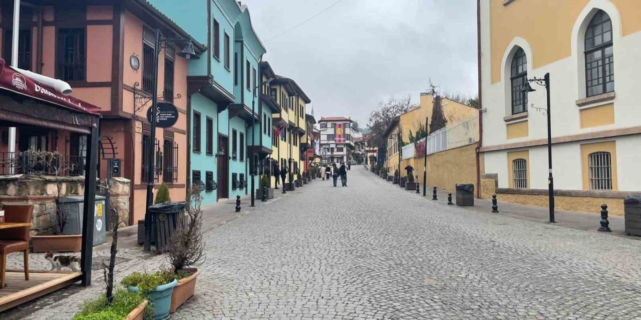 Eskişehir’de Soğuk Kent Merkezindeki Yoğunluğu Azalttı