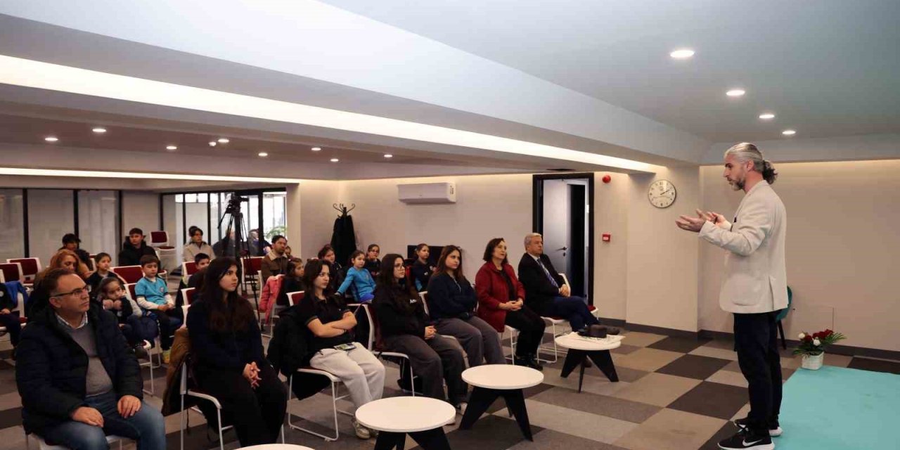 Talas’ın Yazar Okulu Yeni Yılda Da Dolu Dolu