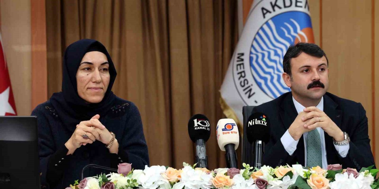 Akdeniz Belediye Meclisi Yeni Yılın İlk Toplantısını Gerçekleştirdi