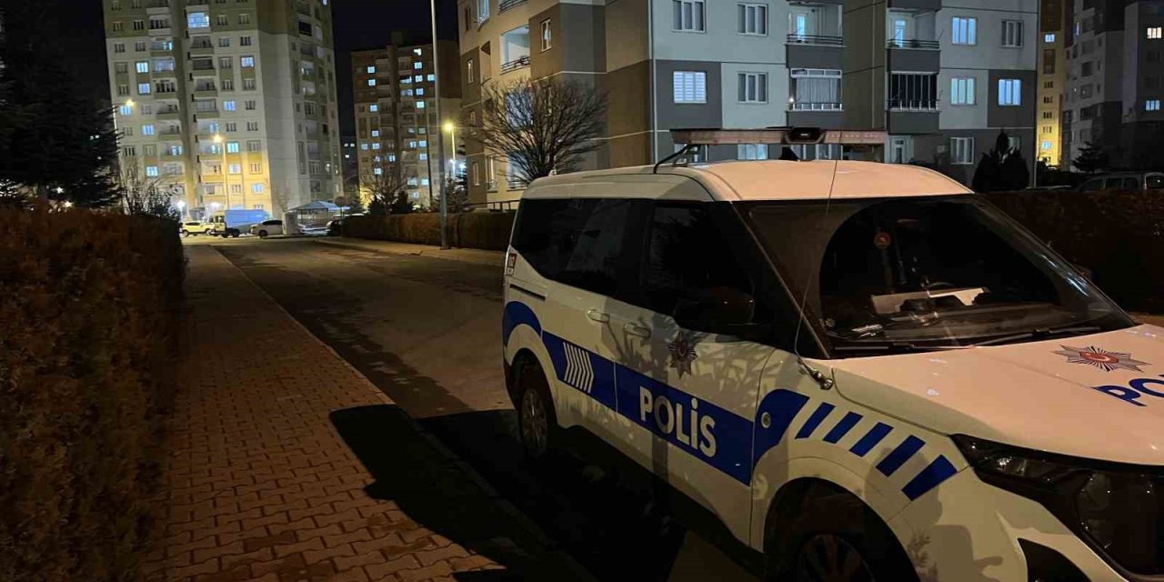 2 Gündür Haber Alınamayan Kadın Evinde Ölü Bulundu