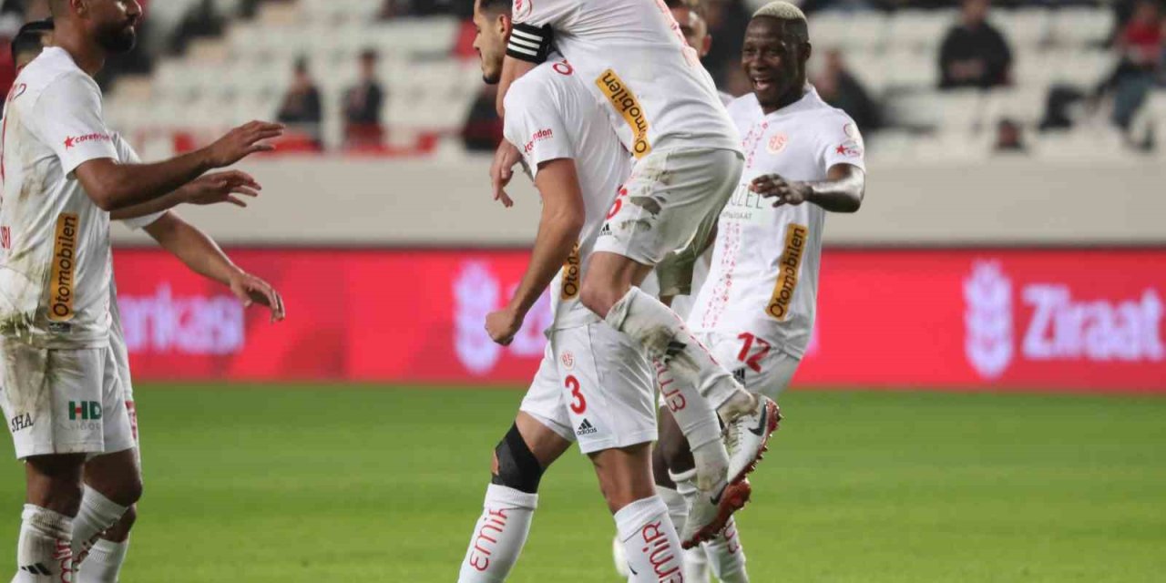 Ziraat Türkiye Kupası: Antalyaspor: 3 - Kocaelispor: 1 (maç Sonucu)