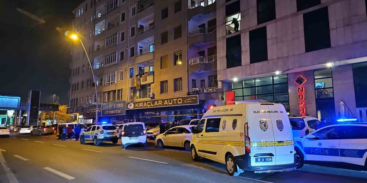 Otelde Husumetlilerin Kavgası Kanlı Bitti: 2 Ölü