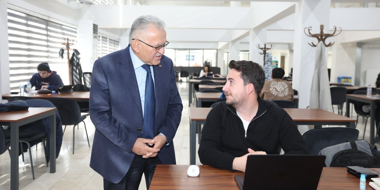 Başkan Büyükkılıç’tan Gençlere ‘eğitim’ Vurgusu