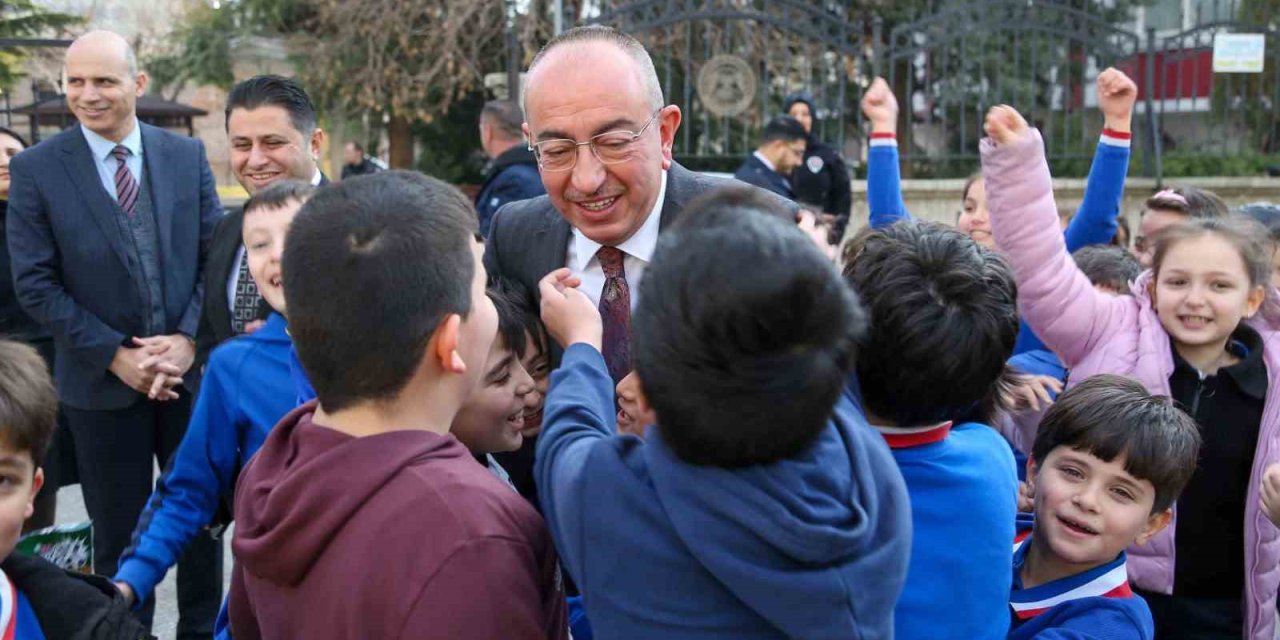 Meram Eğitimde Çıtayı Yükseltiyor