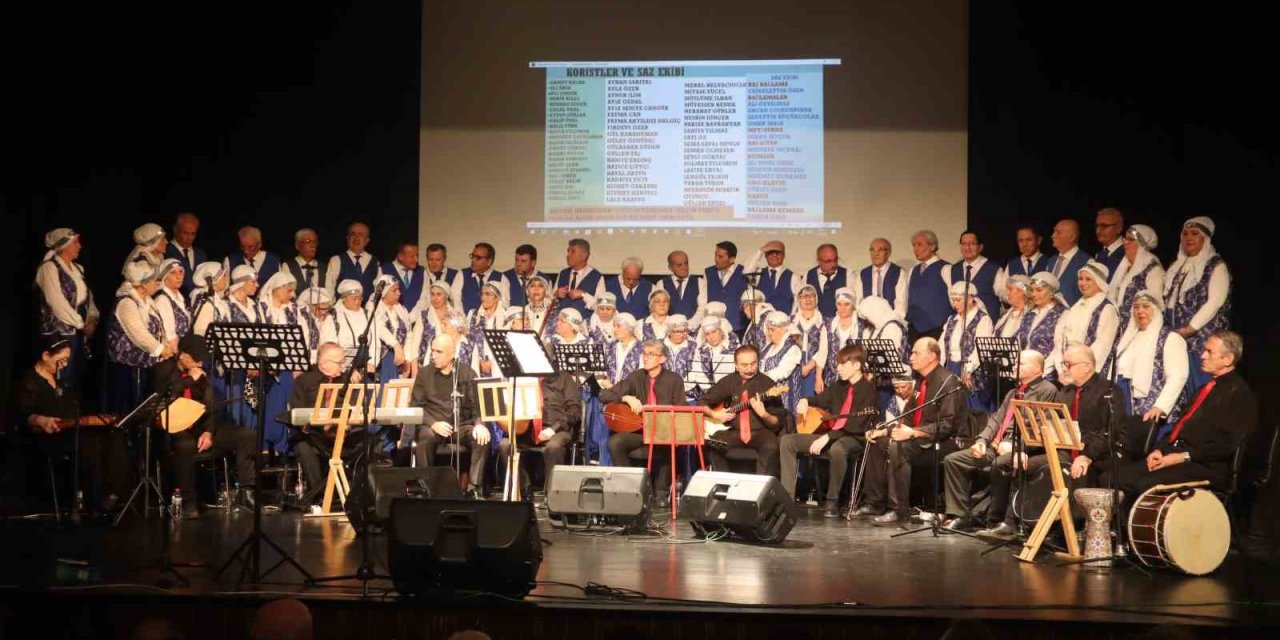 Kurtuluş Türk Halk Müziği Korosu’ndan "dünden Bugüne Eskişehir Türküleri" Konseri