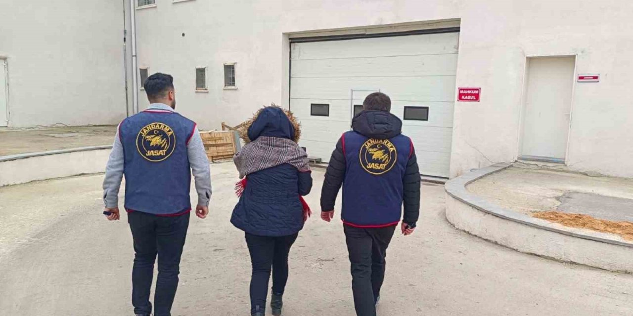 Eskişehir’de 15 Yıl Kesinleşmiş Hapis Cezası İle Aranan Şahıs Yakalandı