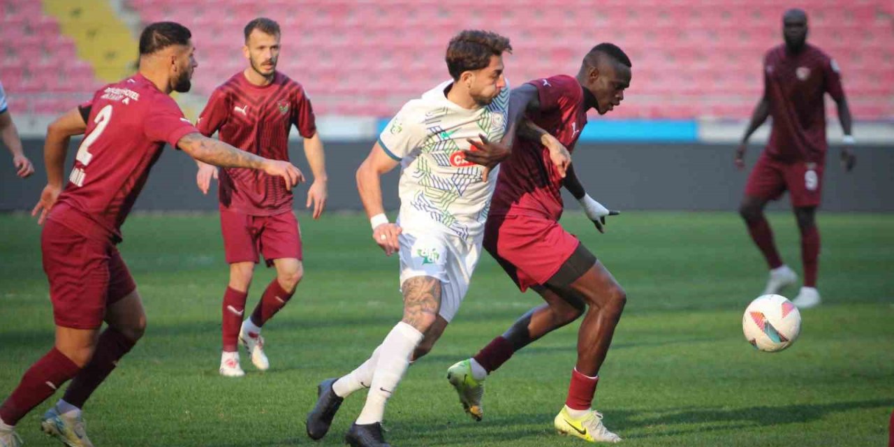 Trendyol Süper Lig: Atakaş Hatayspor: 1 - Çaykur Rizespor: 1 (ilk Yarı)