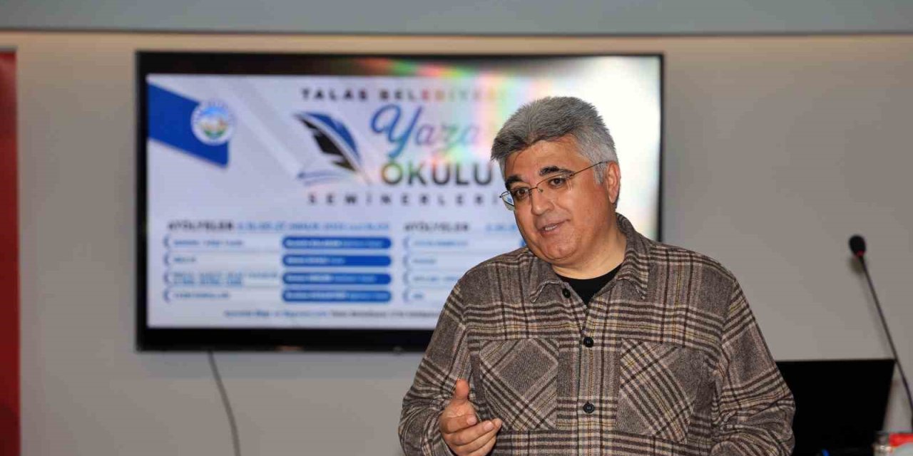 Talas’ın Yazar Okulu Seminerlerinde Bu Hafta Konu Romandı