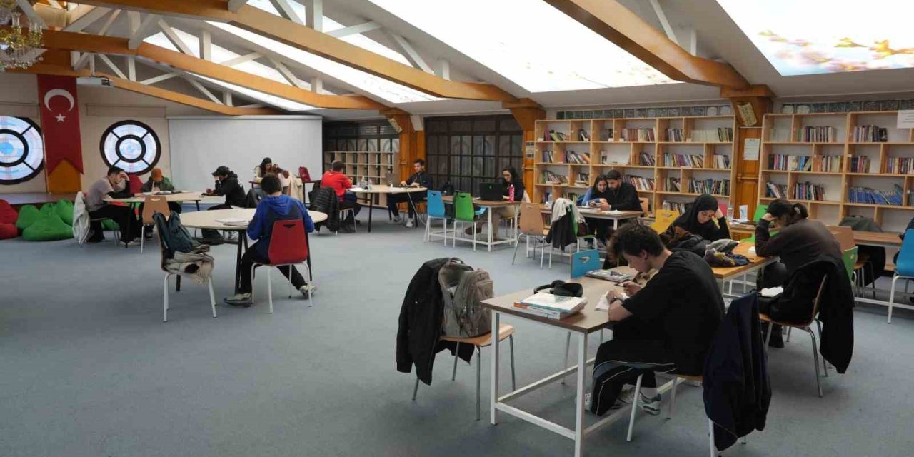 Haller Gençlik Merkezi Sınav Döneminde 7/24 Açık