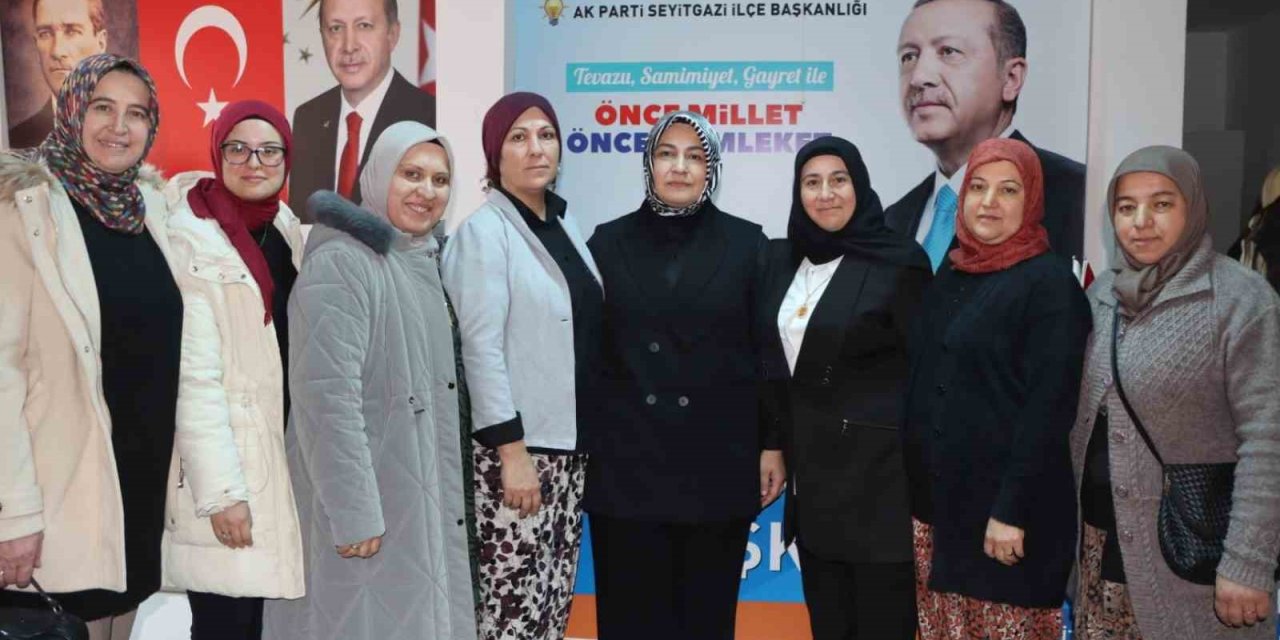 Ak Parti Seyitgazi Kadın Kolları’nda Devir Teslim Töreni