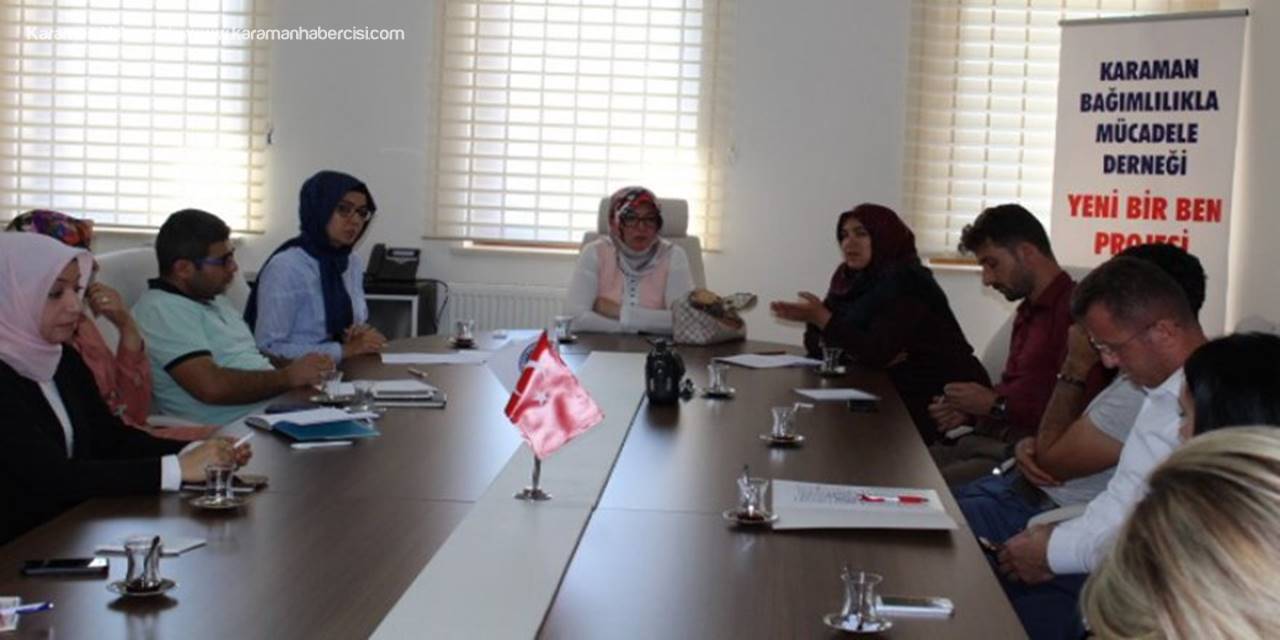 Yeni Bir Ben Projesinde Eğitimcinin Eğitimi Başlıyor