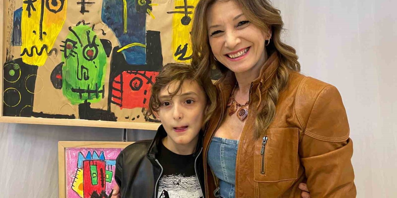 ‘nazik Kübizm’ Sergisi İle Otizmin Sanatsal Yüzü