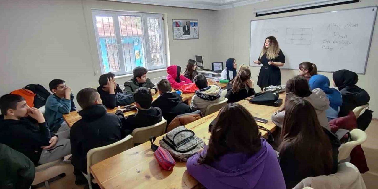 Öğrenciler İçin “sınav Kaygısı Ve Baş Edebilme Yöntemleri” Semineri Düzenlendi
