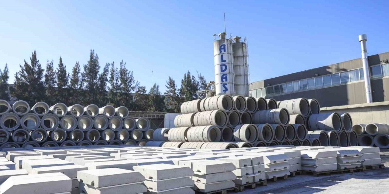 Büyükşehir Belediyesi 3d Yazıcı İle Beton Kent Mobilyası Üretiyor