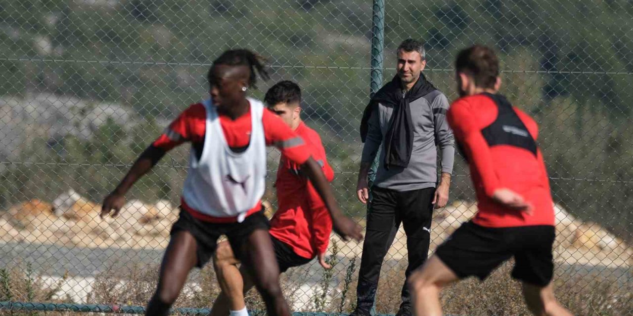 Atakaş Hatayspor, Galatasaray Maçı Hazırlıklarına Devam Ediyor