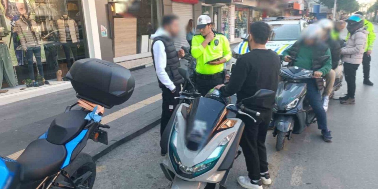 Antalya’da Motosiklet Hırsızlıklarına Yönelik Operasyonda 17 Gözaltı