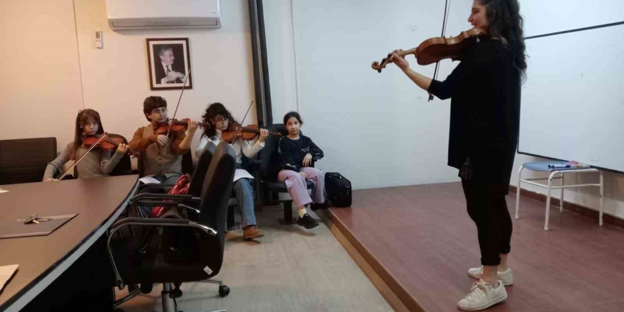 Eğitimini Borçlu Olduğu Okulda Yıllar Sonra Ders Verdi