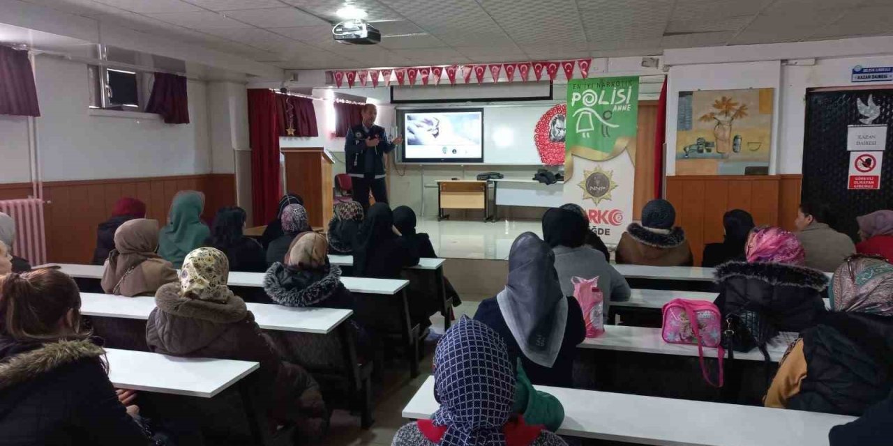 Niğde Emniyeti 361 Vatandaşı Narkotik Alanında Bilgilendirdi