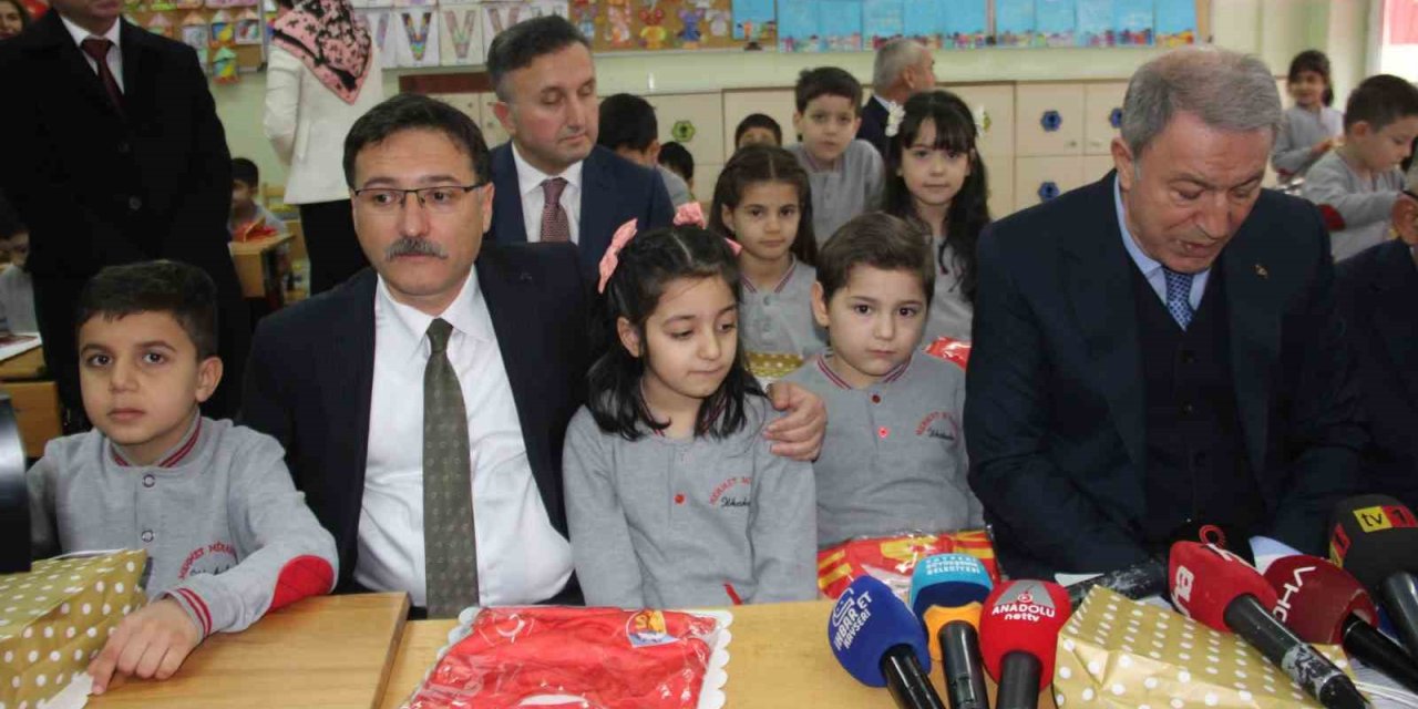 Kayseri’de 315 Bin Öğrenci Karne Heyecanı Yaşadı