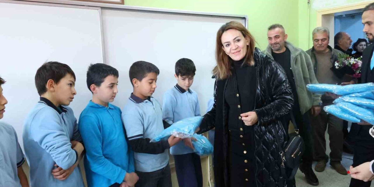 Bünyan’da Öğrencilerin Karne Sevinci