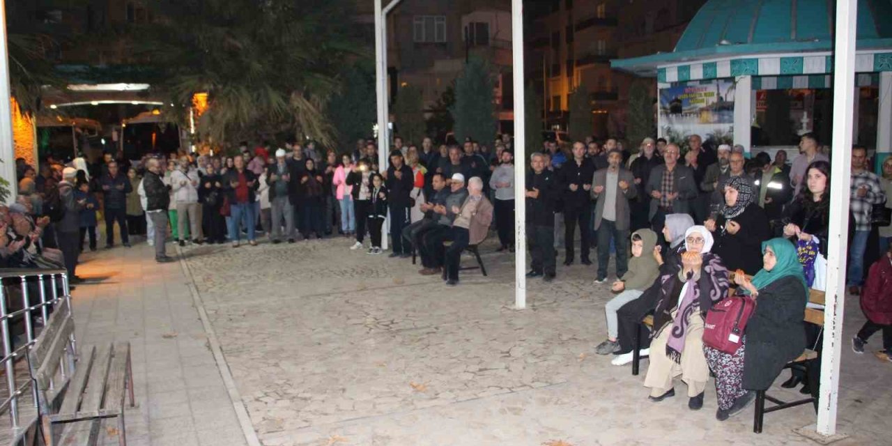 Kumluca’da 60 Umre Yolcusu Dualarla Uğurlandı