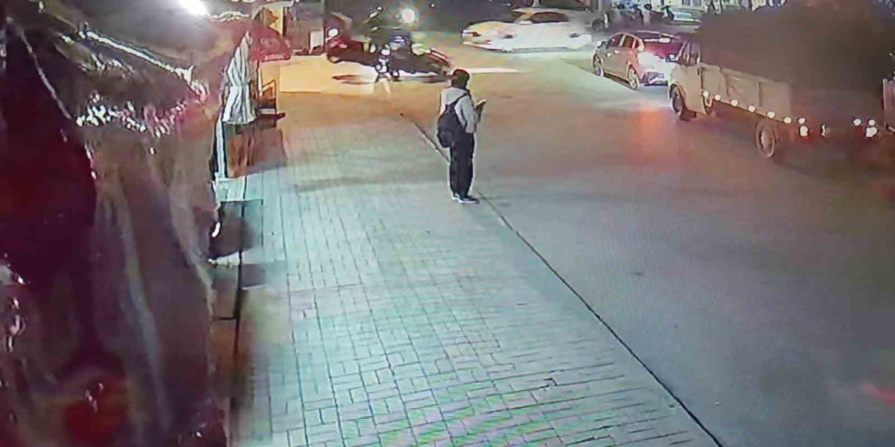 İki Motosiklet Kavşakta Çarpıştı: 2 Yaralı