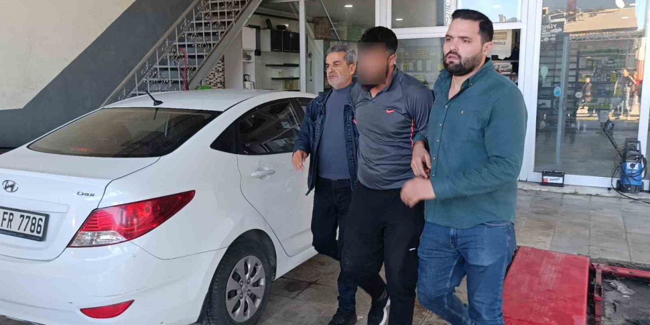24 Yıl Kesinleşmiş Hapis Cezasıyla Aranan Firari Polisten Kaçarken Kaza Yapınca Yakalandı