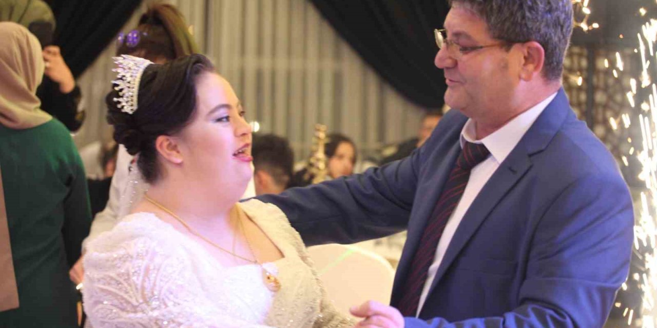 Down Sendromlu Keziban’ın Gelinlik Hayali Gerçek Oldu
