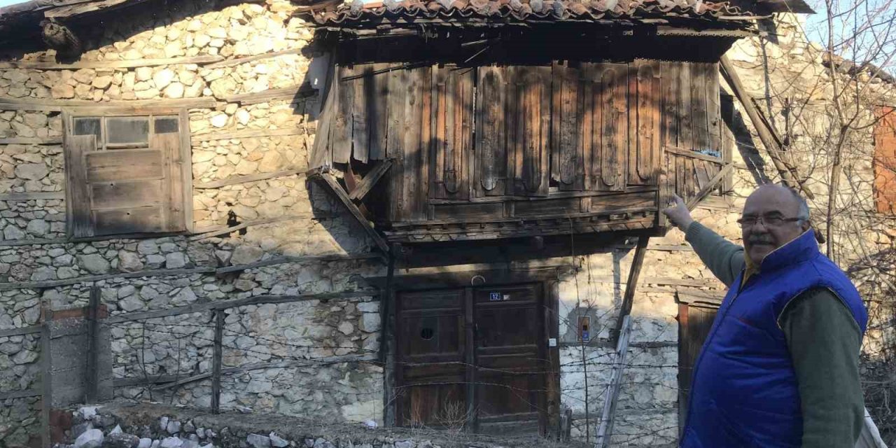 Yüksek Restorasyon Maliyeti Ve Mirasçılar Arasındaki Anlaşmazlık Düğmeli Evleri Yok Ediyor