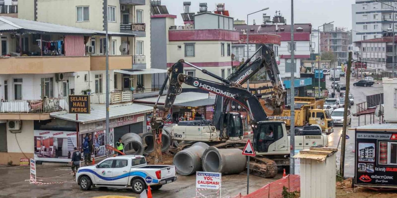 Şelale Mahallesi’nde Drenaj Hattı Yenilendi