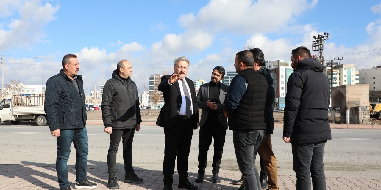 Tacettinveli Mahallesinde Çalışmalar Tüm Hızıyla Sürüyor