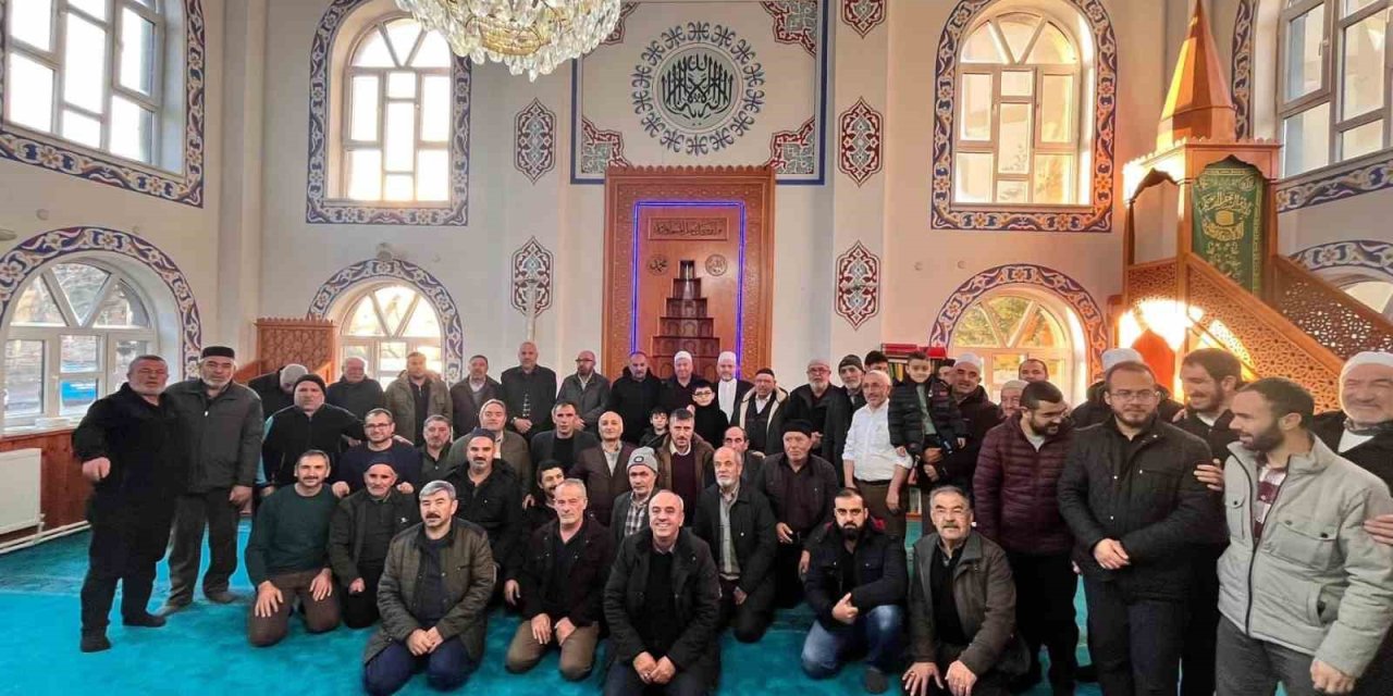 Tomarzalılar Sabah Namazında Camilerde Buluşuyor