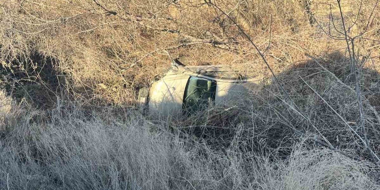 Takla Atan Otomobilden Yara Almadan Kurtuldu