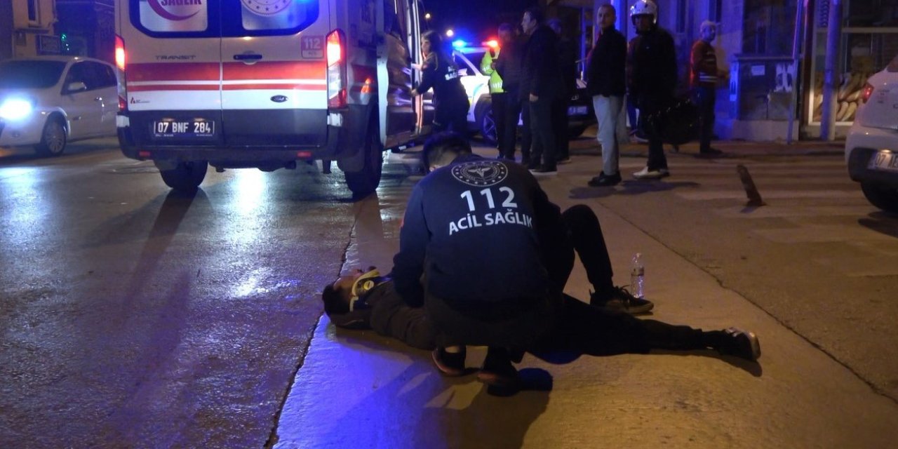 Otomobil İle Motosiklet Kavşakta Çarpıştı: 2 Yaralı