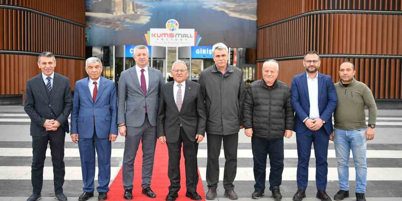 Başkan Büyükkılıç’tan Kumsmall Alışveriş Merkezi’ne Ziyaret