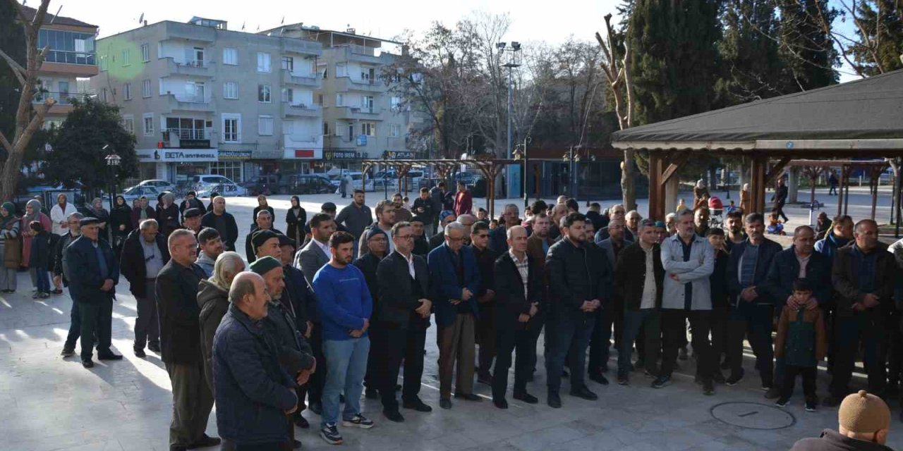 Korkutelili Hafızlar Umre İle Ödüllendirildi