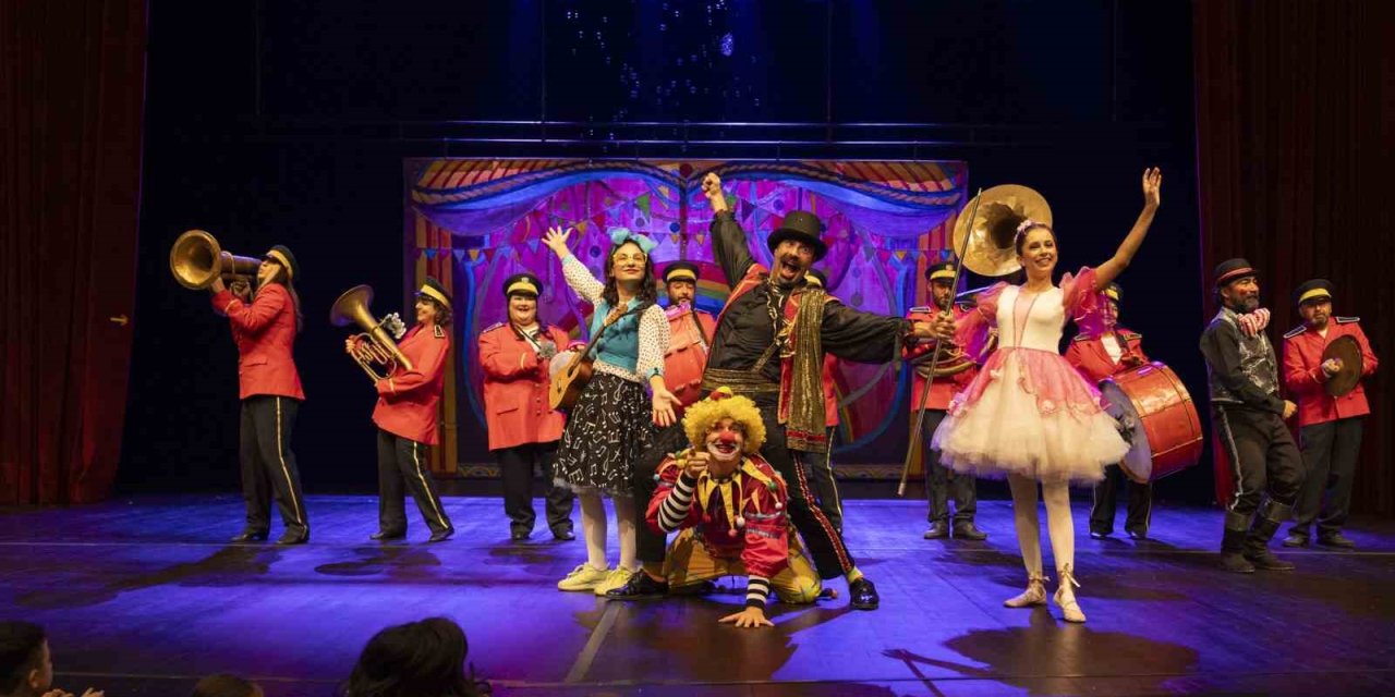 Mersin Büyükşehir Belediyesi, Geçen Yıl 7’den 70’e Herkesi Kültür Ve Sanata Doyurdu