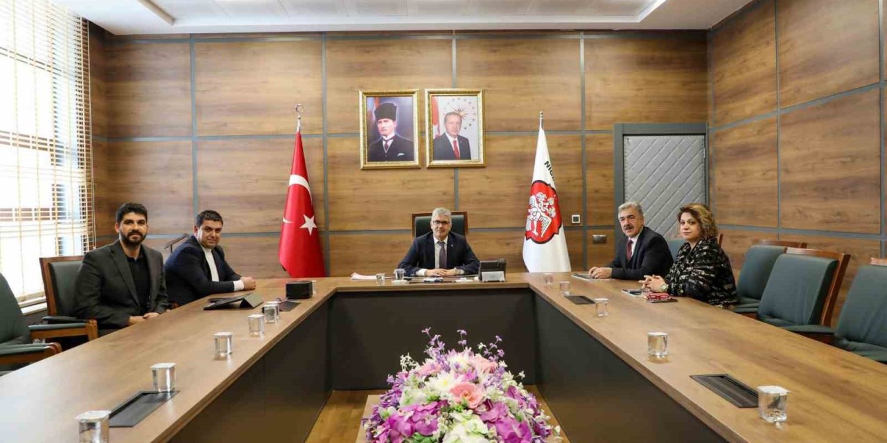 Niğde’de Tarihi Türbelerin Restorasyon Projeleri Değerlendirildi