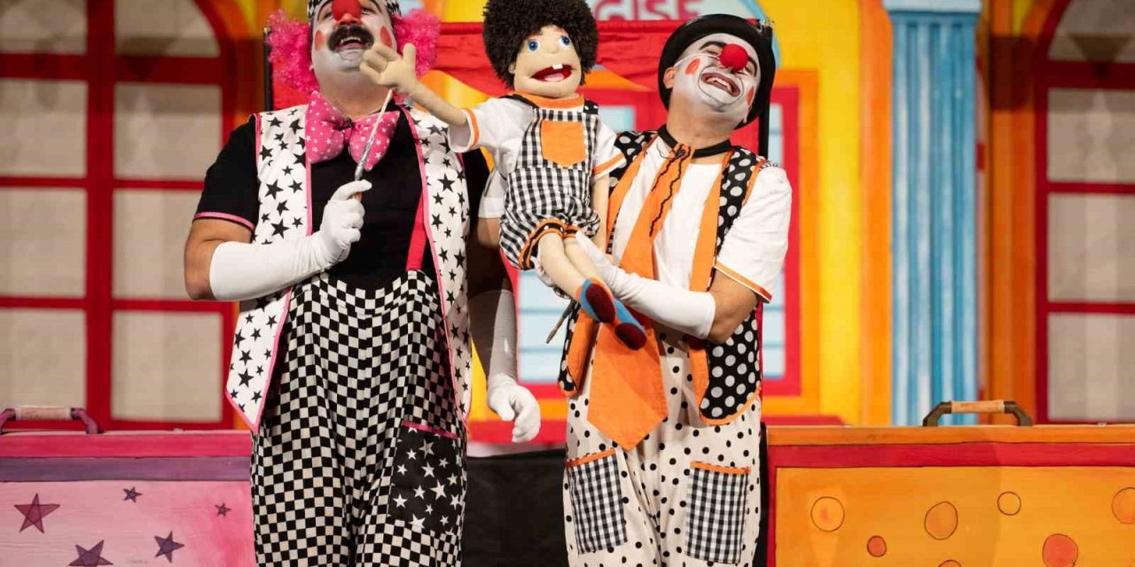 Mersin’de ’çocuklar İçin Yarıyıl Tiyatro Şenliği’ Düzenlendi