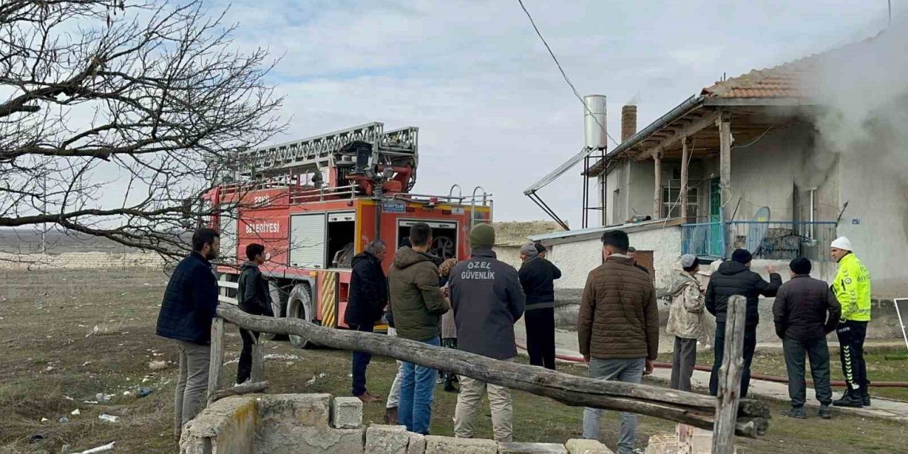 Aksaray’da Sobadan Çıkan Yangında 1 Kişi Dumandan Etkilendi