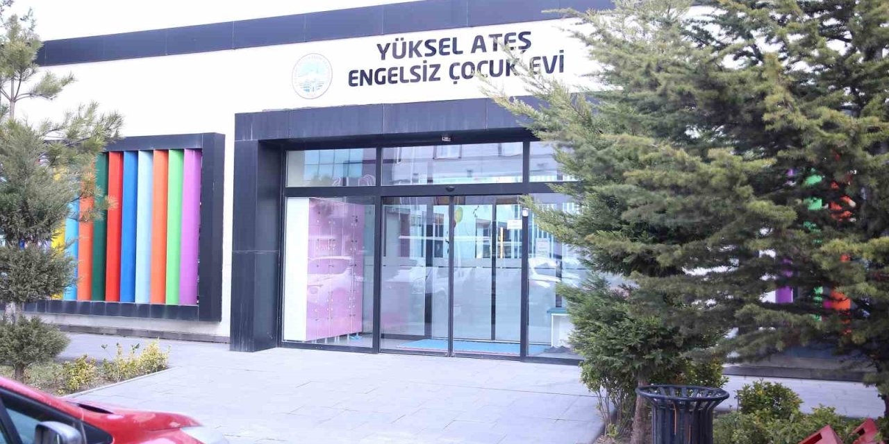 Engelsiz Çocuk Evi Takdir Topluyor