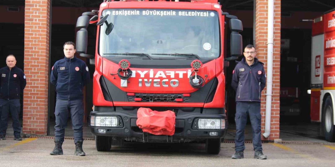 Eskişehir İtfaiyesi 2024 Yılında 2 Bin 166 Yangına Müdahale Etti, Bin 22 Kurtarma Olayı Gerçekleştirdi