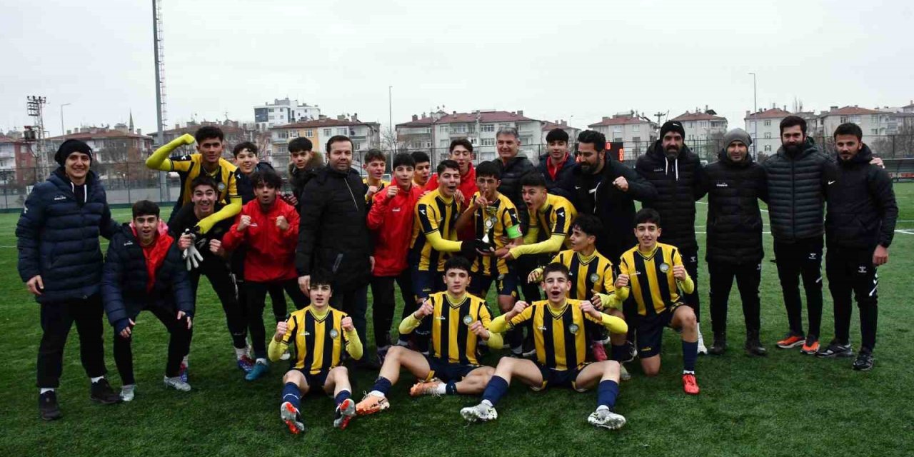 Şampiyonun Adı Değişmedi, Talas Belediyespor Yine Şampiyon
