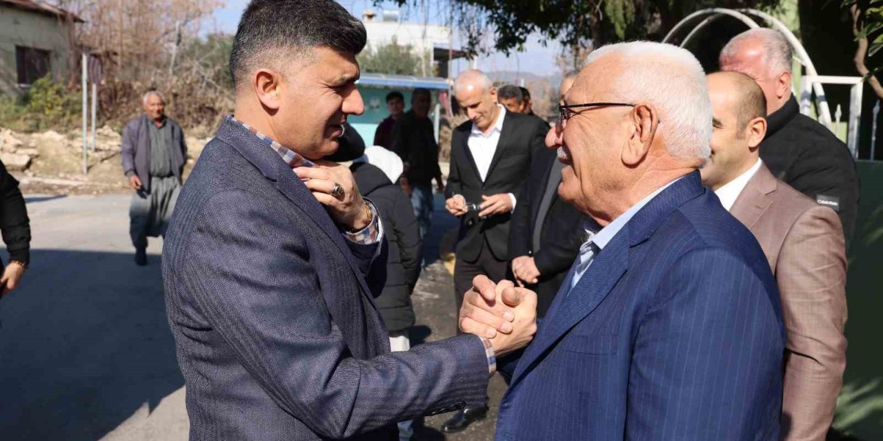 Şener: "mahallelerimizin Gelişmesi İçin Hızla Çalışıyoruz"