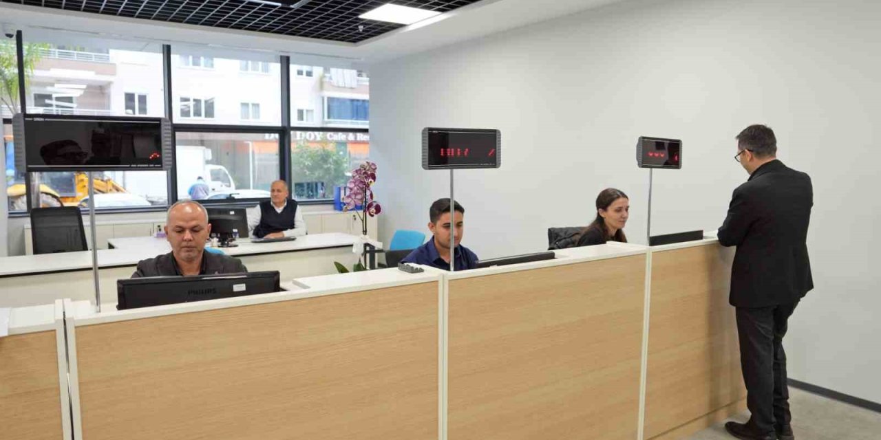 Alanya Belediyesi Yeni Binasında Hizmete Başladı