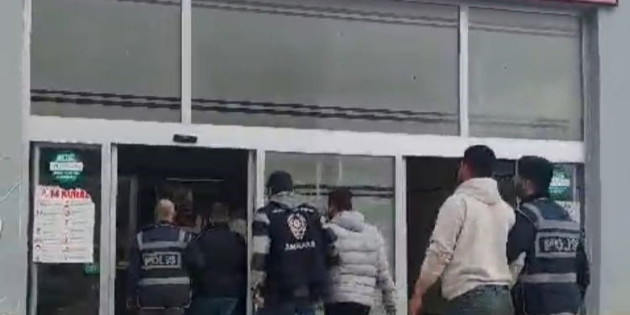 Polisin Uygulamalarını Deşifre Eden 11 Şahıs Yakalanıp İşlem Yapıldı