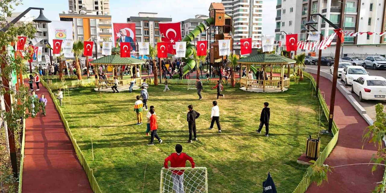 Tarsus’ta ’mutlu Çocuk Parkı’ Açıldı