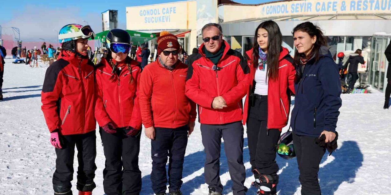 Başkan Özdoğan: "erciyes, Dört Mevsim Güzellikler Sunuyor"